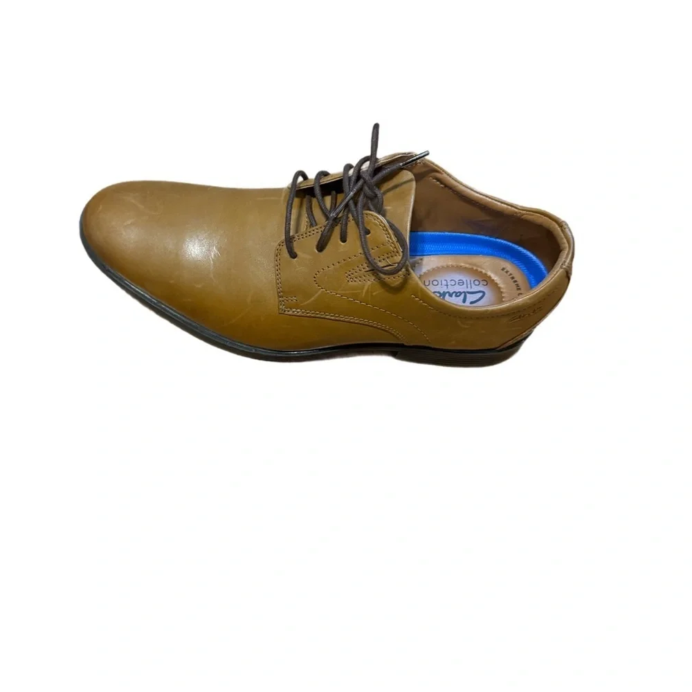 Clarks Men's Brown Leather Oxfords